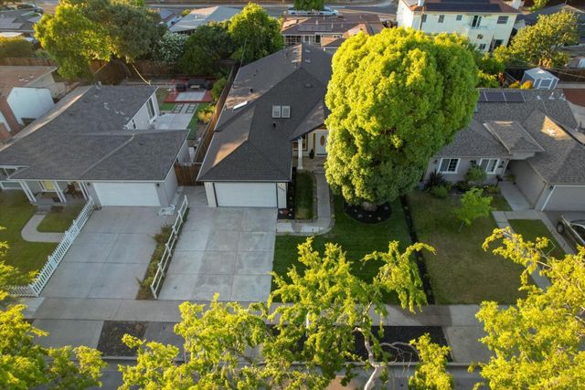 2233 W Hedding Street, San Jose, CA 95128