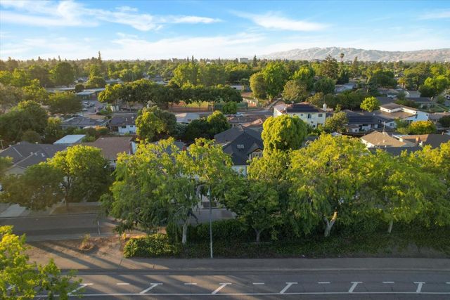 2233 W Hedding Street, San Jose, CA 95128
