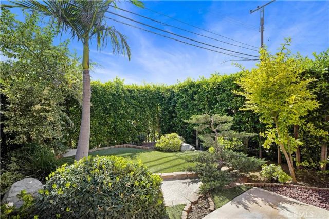 221 S New A, Monterey Park, CA 91755