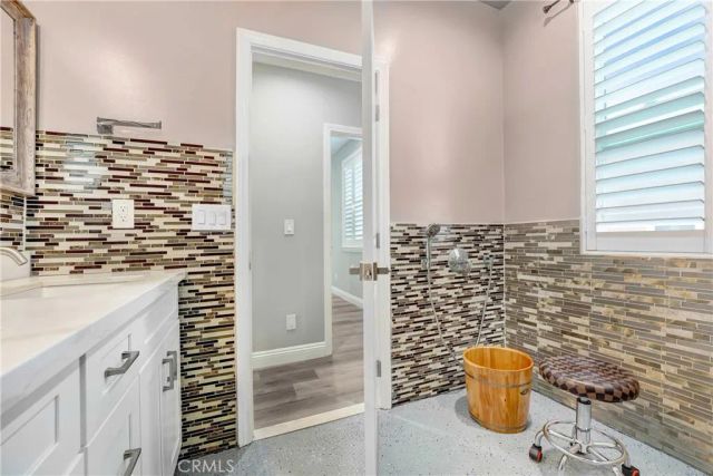 221 S New A, Monterey Park, CA 91755