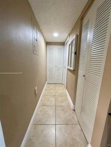 4825 SW 149th Court 18B, Miami, FL 33185