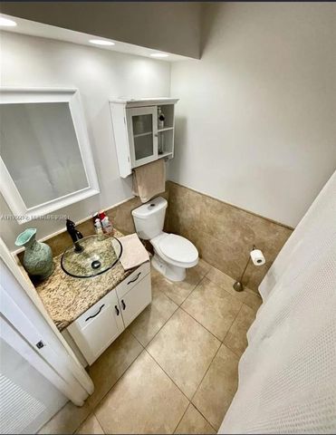 4825 SW 149th Court 18B, Miami, FL 33185