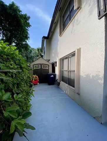4825 SW 149th Court 18B, Miami, FL 33185