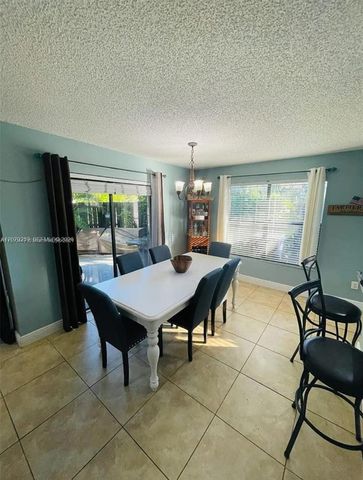 4825 SW 149th Court 18B, Miami, FL 33185