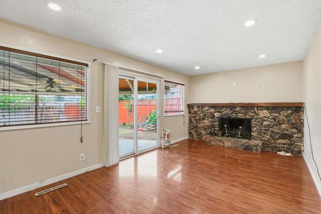 320 Colleen Court, Morgan Hill, CA 95037