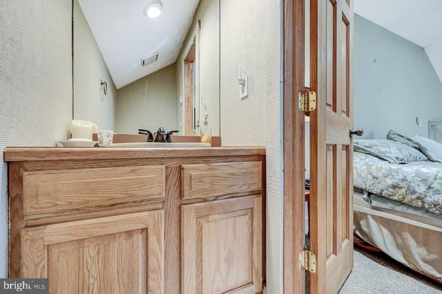 390 SNOW RIDGE CIR, Lake Harmony, PA 18624