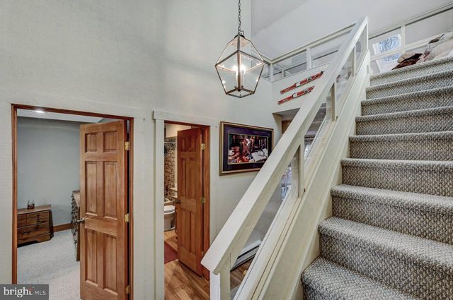 390 SNOW RIDGE CIR, Lake Harmony, PA 18624