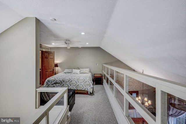 390 SNOW RIDGE CIR, Lake Harmony, PA 18624