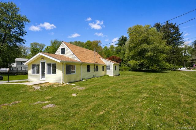 31 Horns Park Road, Hyde Park, NY 12538
