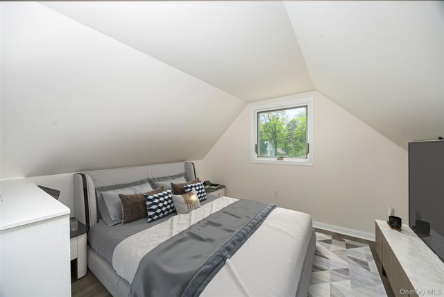 31 Horns Park Road, Hyde Park, NY 12538
