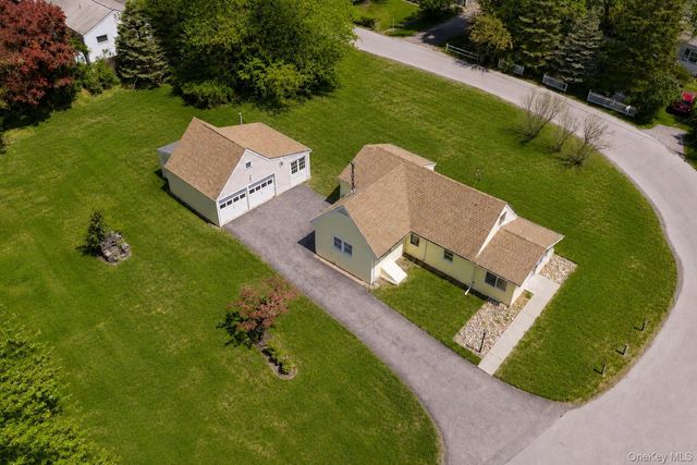 31 Horns Park Road, Hyde Park, NY 12538