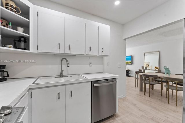5840 NE 22nd Way 728, Fort Lauderdale, FL 33308