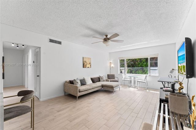 5840 NE 22nd Way 728, Fort Lauderdale, FL 33308
