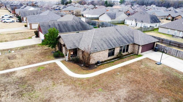 2002 Beaver Falls Lane, Jonesboro, AR 72404