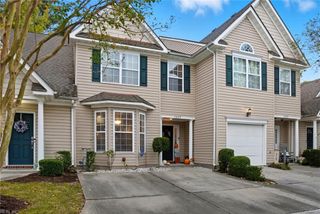 1829 Mizzen LN, Virginia Beach, VA 23454