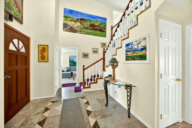 1082 La Loma Drive, Medford, OR 97504