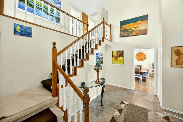 1082 La Loma Drive, Medford, OR 97504