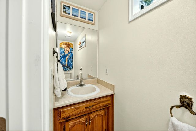 1082 La Loma Drive, Medford, OR 97504