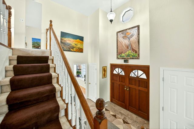 1082 La Loma Drive, Medford, OR 97504