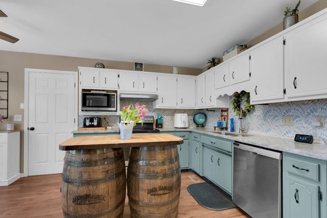 146 Holly Dr, Winchester, TN 37398