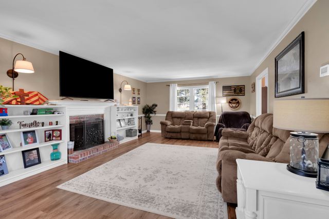 146 Holly Dr, Winchester, TN 37398
