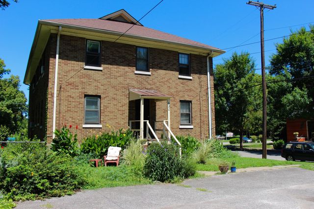 620 Eastern Pkwy 3, Louisville, KY 40217