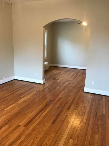 620 Eastern Pkwy 3, Louisville, KY 40217