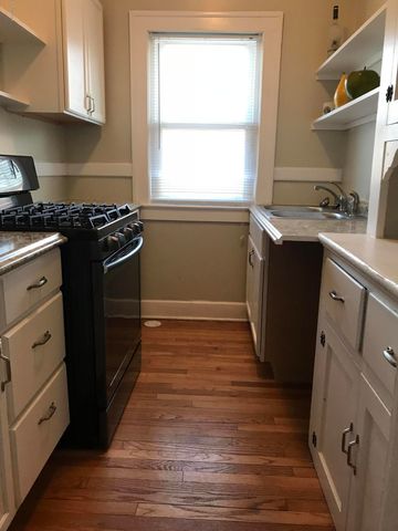 620 Eastern Pkwy 3, Louisville, KY 40217