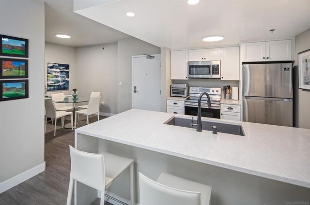 425 W Beech St 603, San Diego, CA 92101