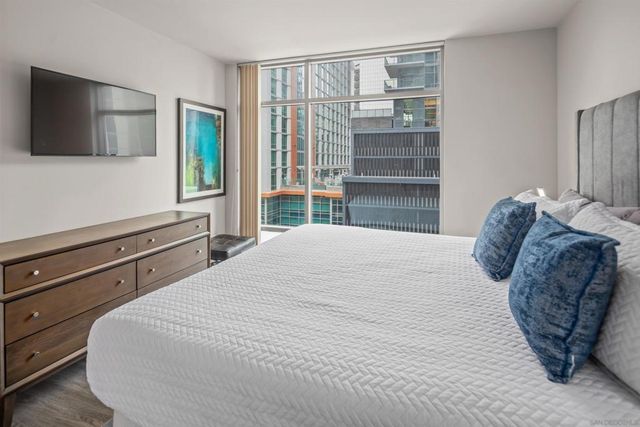 425 W Beech St 603, San Diego, CA 92101