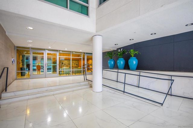 425 W Beech St 603, San Diego, CA 92101