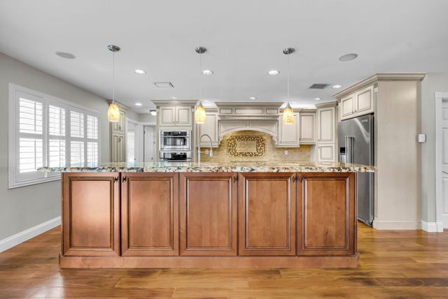 1008 SW 12TH Avenue, Boca Raton, FL 33486