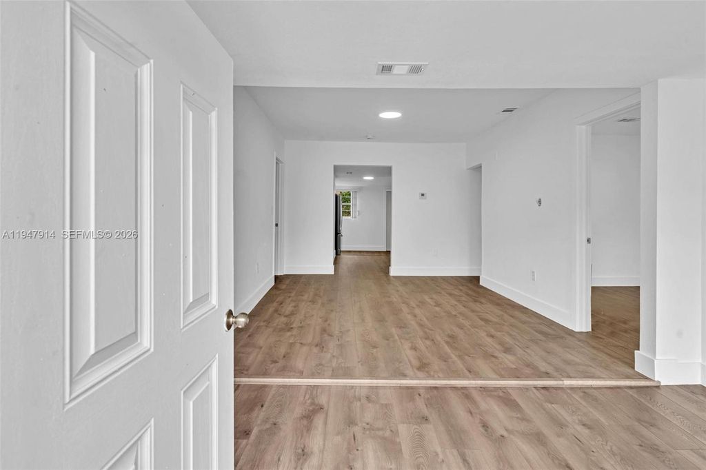 2636 SW 29th Ct, Miami, FL 33133