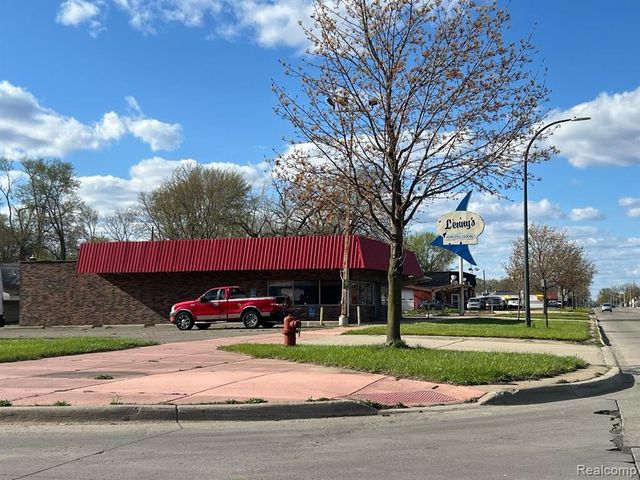 5152 S Beech Daly Street, Dearborn Heights, MI 48125