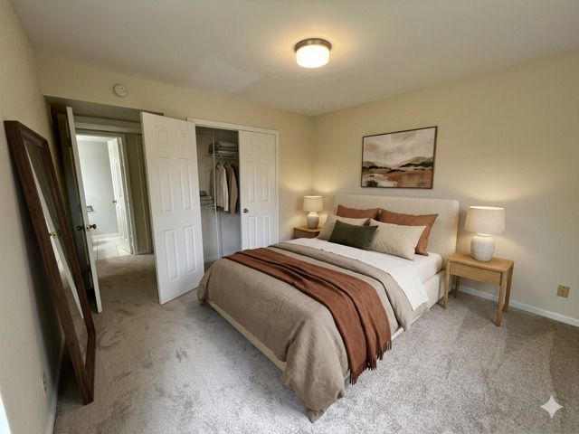 33 Shoreline Road B, Lake Barrington, IL 60010