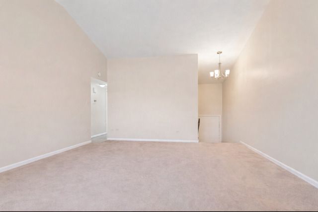 33 Shoreline Road B, Lake Barrington, IL 60010