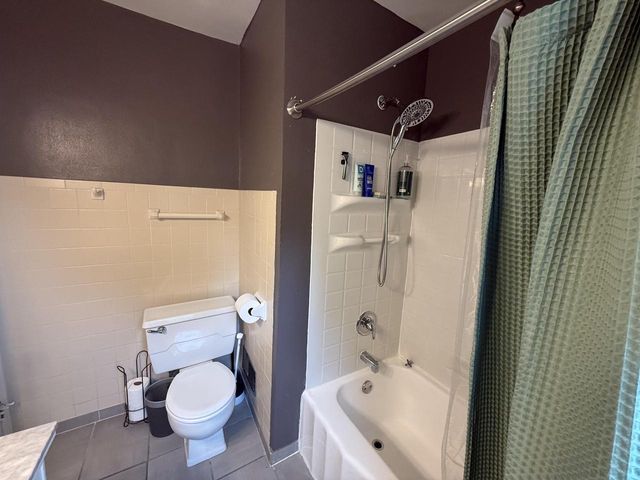 1204 S 110th STREET, West Allis, WI 53214