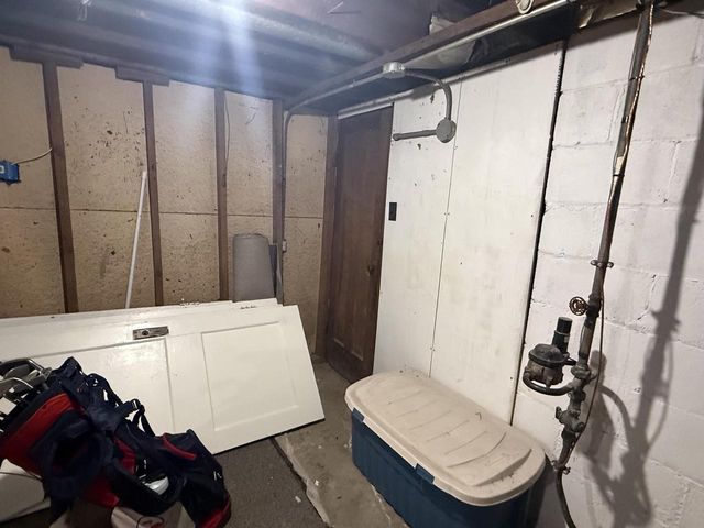 1204 S 110th STREET, West Allis, WI 53214