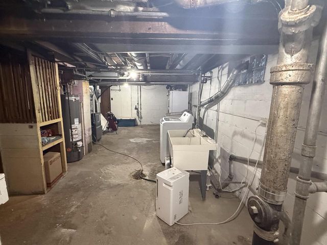 1204 S 110th STREET, West Allis, WI 53214