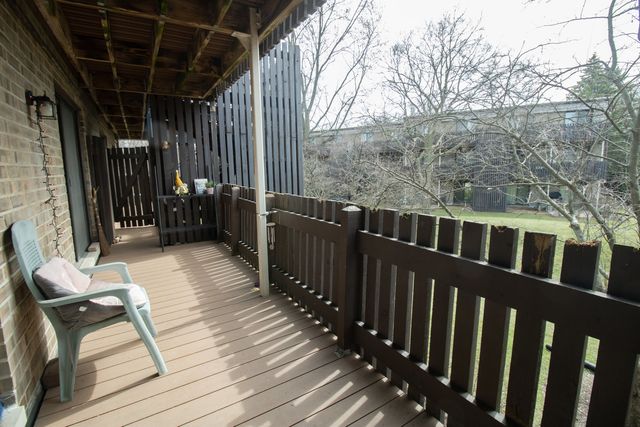 1706 Northfield Square D, Northfield, IL 60093