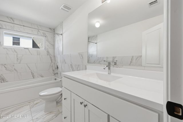 193 Colonial Drive, Lakewood, NJ 08701