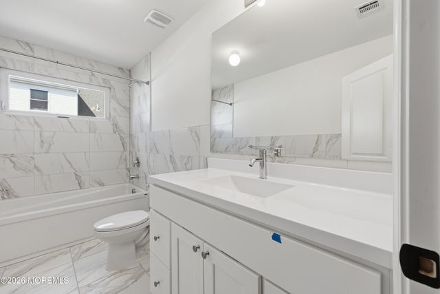 193 Colonial Drive, Lakewood, NJ 08701