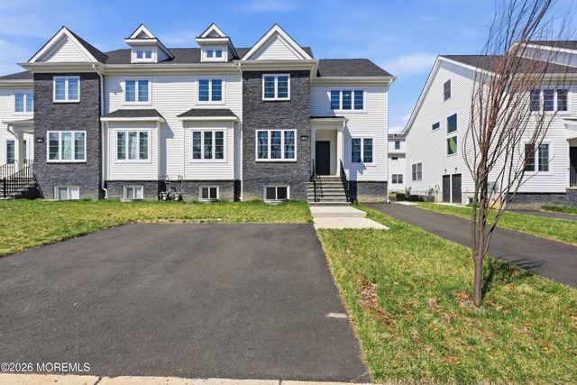 193 Colonial Drive, Lakewood, NJ 08701