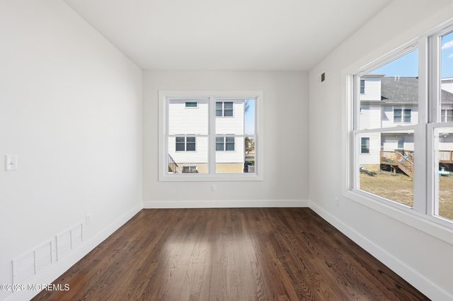 193 Colonial Drive, Lakewood, NJ 08701