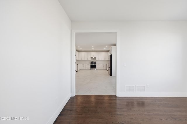 193 Colonial Drive, Lakewood, NJ 08701