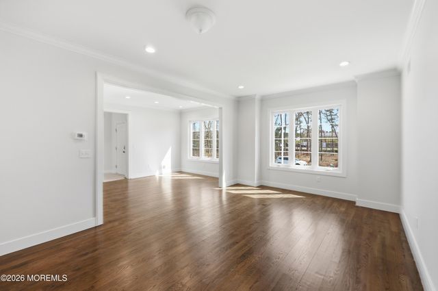 193 Colonial Drive, Lakewood, NJ 08701