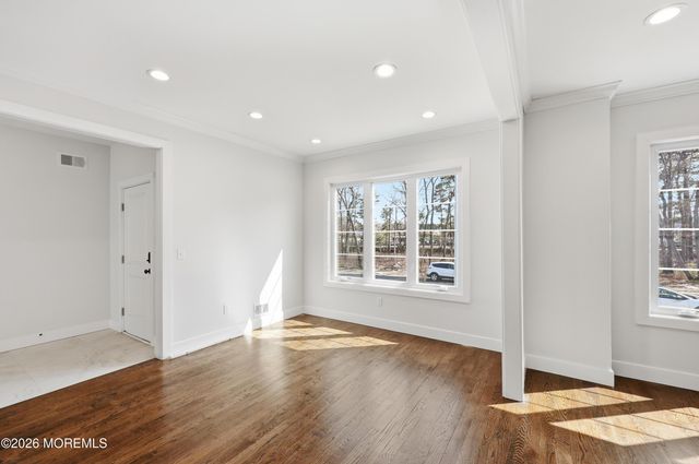 193 Colonial Drive, Lakewood, NJ 08701