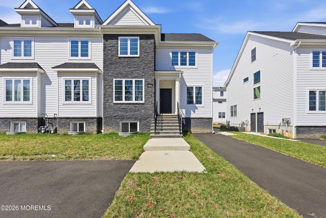 193 Colonial Drive, Lakewood, NJ 08701