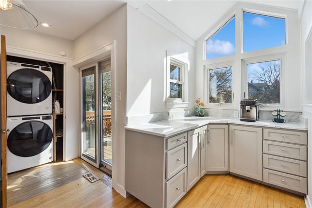 1545 46th Street, Des Moines, IA 50311