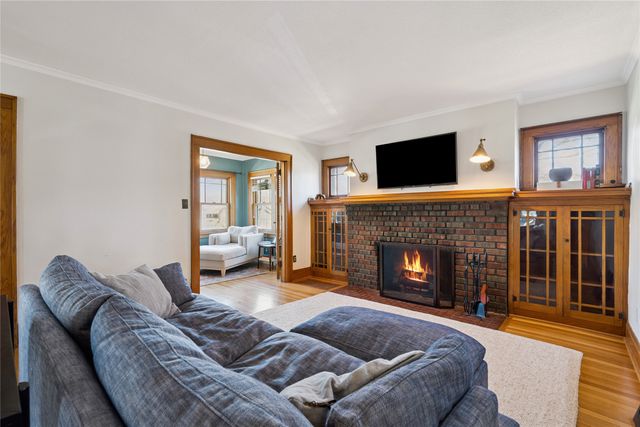 1545 46th Street, Des Moines, IA 50311